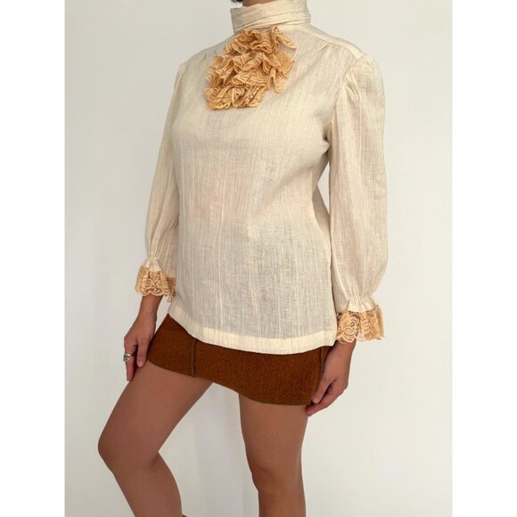 60s vintage beige boho ruffled lace jabot collar peasant sleeves linen blouse - Picture 2 of 9